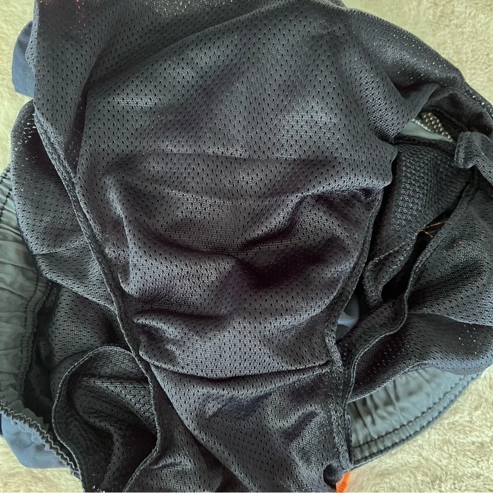 Nike men’s swim trunks size large
